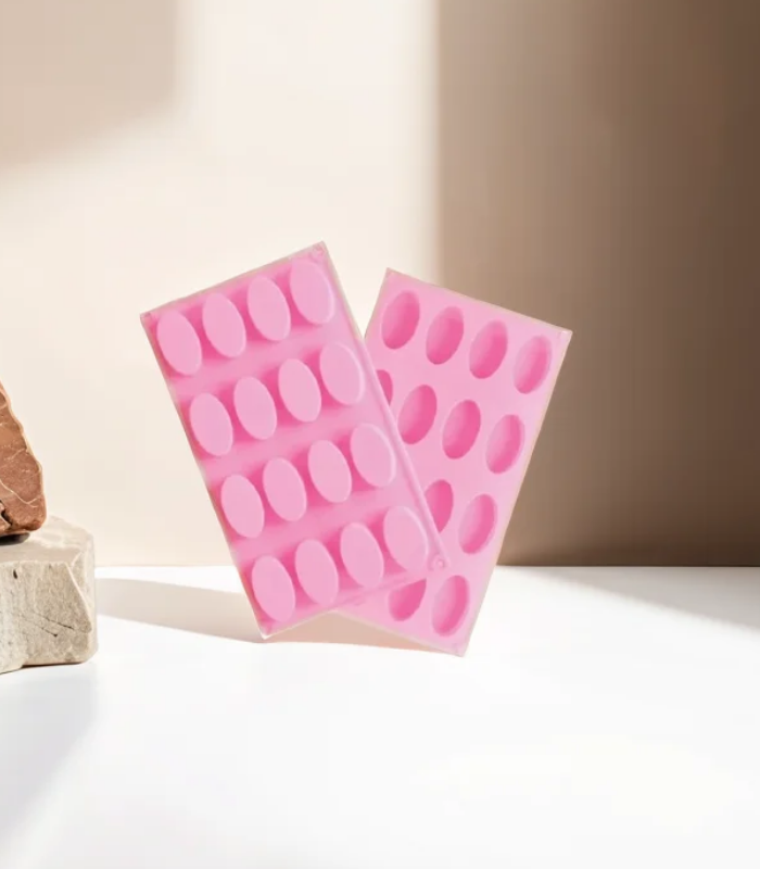 Small Oval Silicone Mould (16-in-1) | Simple & Versatile