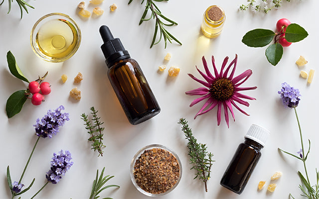 Essential Oils: A Practical Guide to Uses, Blending & Safety