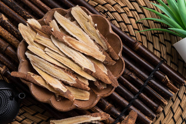 Astragalus Root Cut: Benefits, Uses & How to Brew