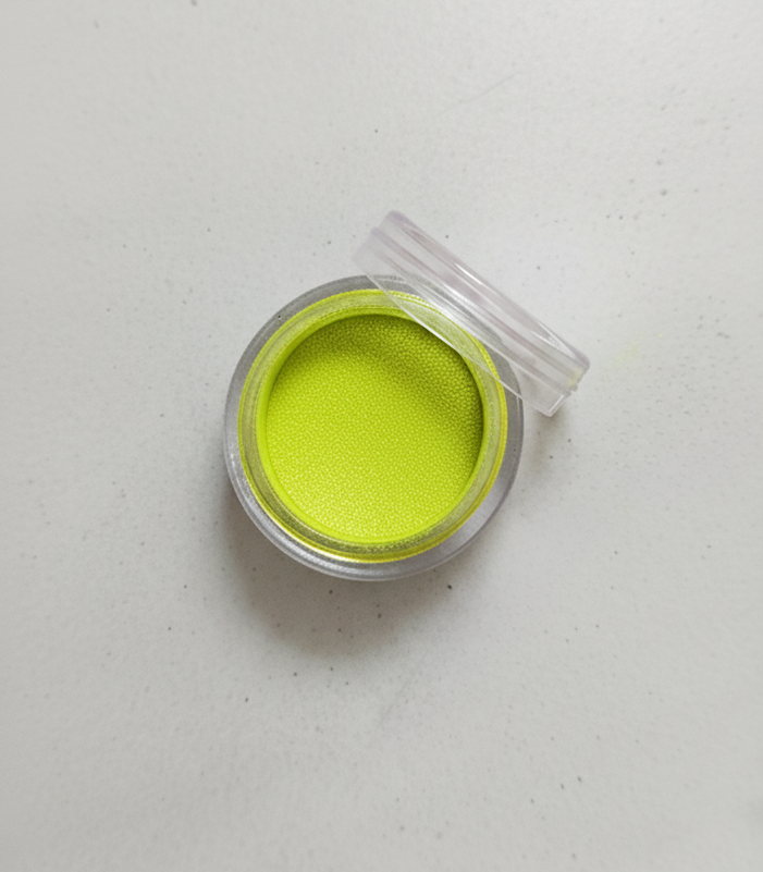 Glow-in-the-DarkPowder-Yellow_Artele.png