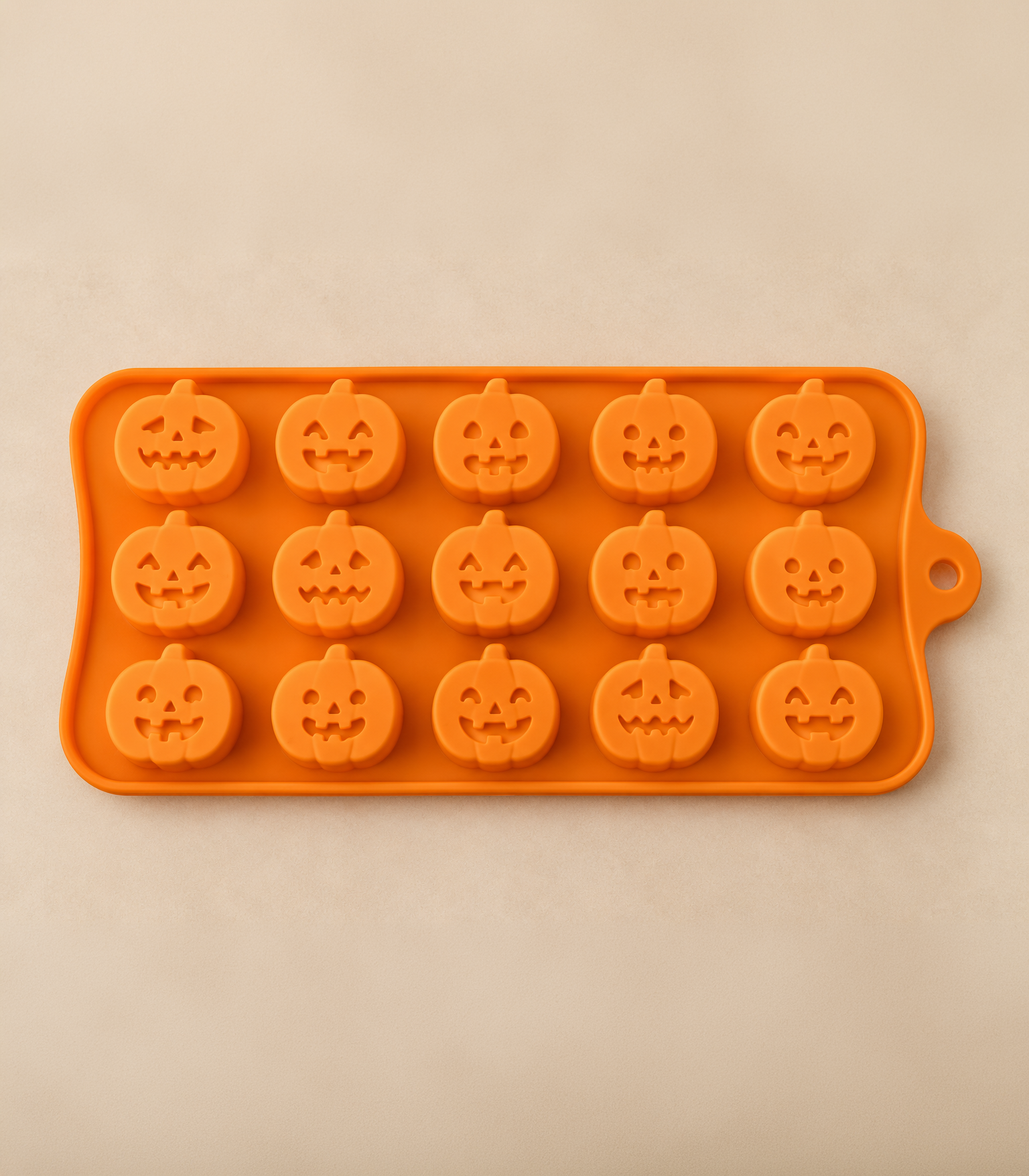 SiliconeMould_MiniPumpkins_15Cavities.png